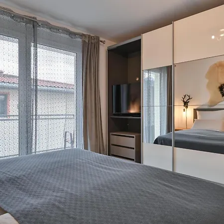 Apartman Mensel 1 *